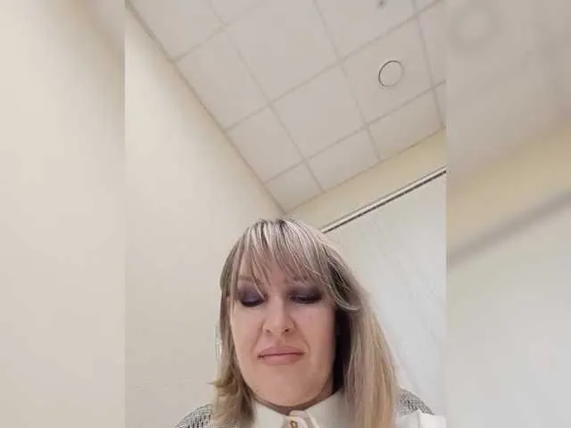 Live sex webcam photo for LagoonJoy #290297723