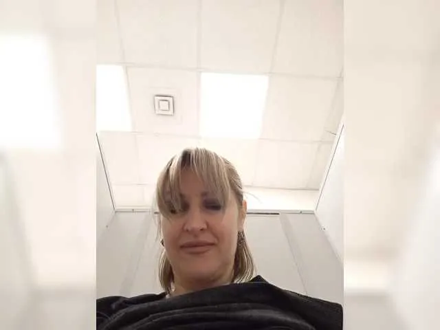 Live sex webcam photo for LagoonJoy #290339516