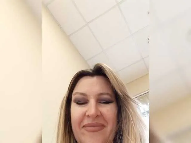 Live sex webcam photo for LagoonJoy #290756492