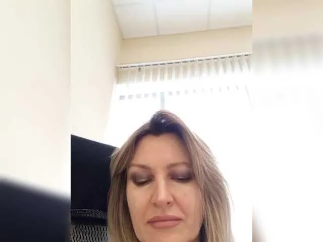 Live sex webcam photo for LagoonJoy #290839106