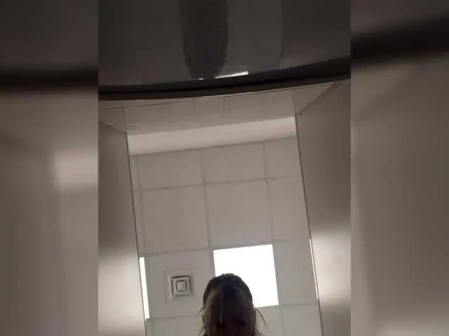 Live sex webcam photo for LagoonJoy #290867878