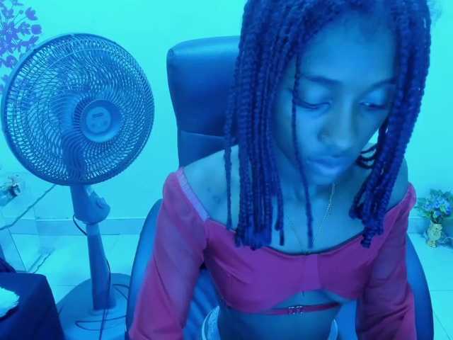 Live sex webcam photo for Laia-smith #274359023