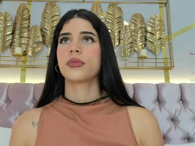 Live sex webcam photo for Lailatyler #275946140