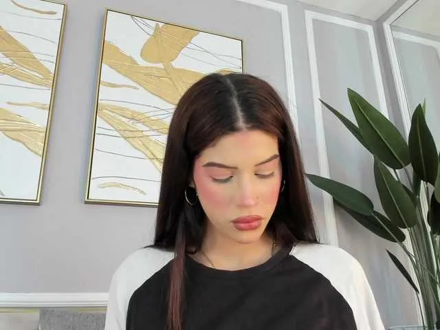 Live sex webcam photo for Lailatyler #291199004