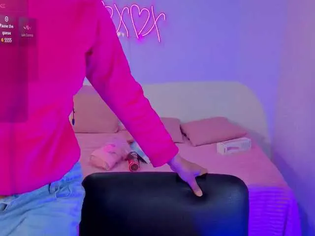 Live sex webcam photo for Lalalutsy-tay #291424610
