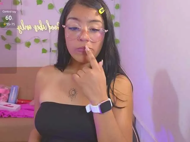 Live sex webcam photo for Lalalutsy-tay #291496011