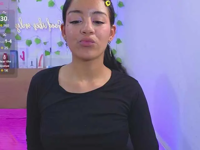 Live sex webcam photo for Lalalutsy-tay #291529605