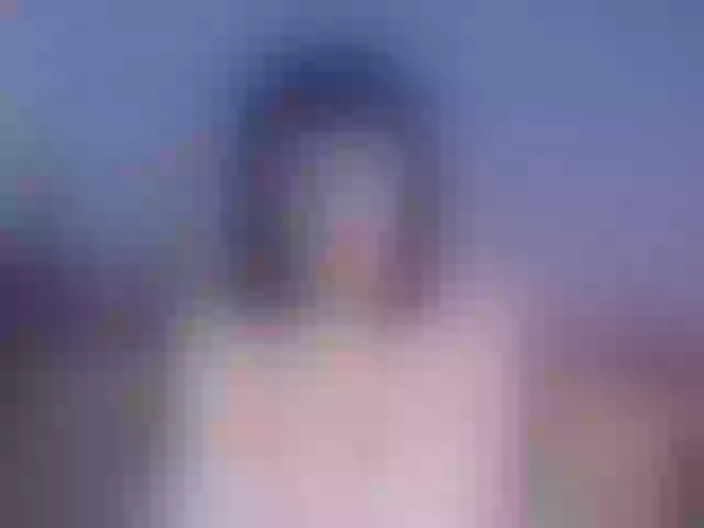 Live sex webcam photo for LaliaMia #292212452