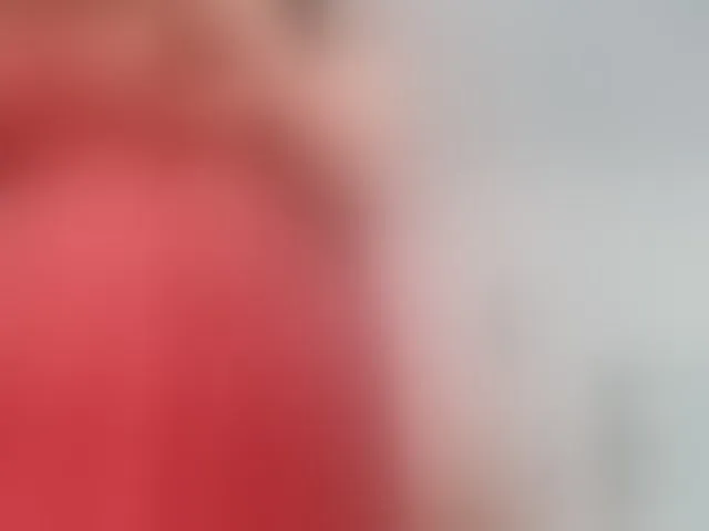 Live sex webcam photo for LaliaMia #294341743