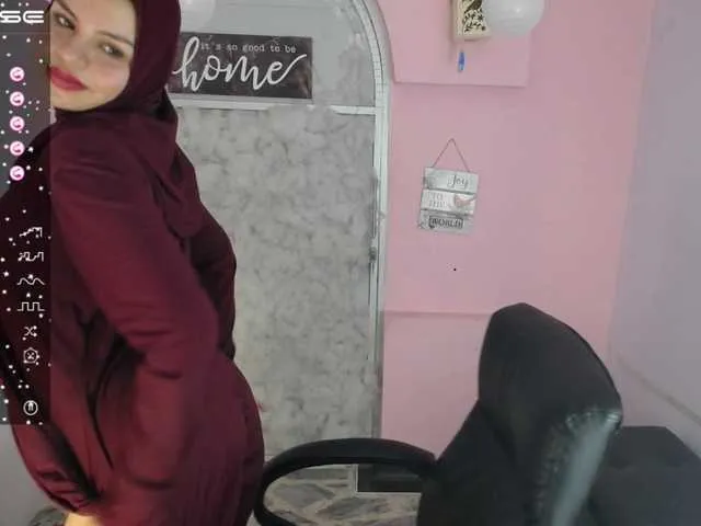 Live sex webcam photo for LalilaMassu #275865070