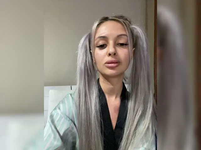 Live sex webcam photo for Lalli25 #272019825