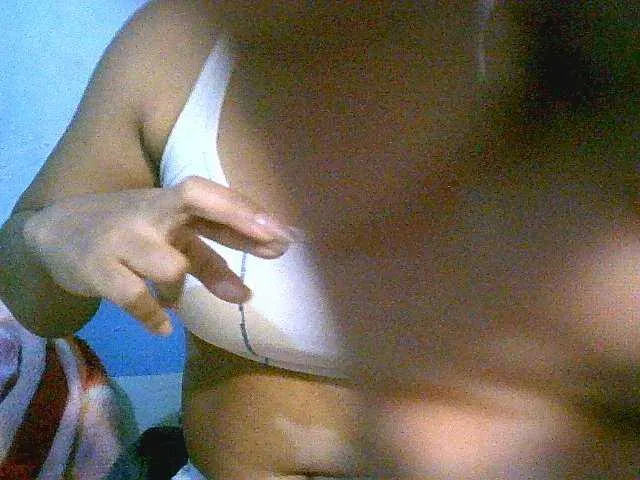 Live sex webcam photo for Lally23 #276468474