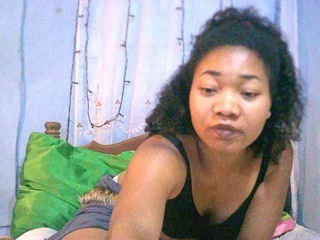 Live sex webcam photo for Lally23 #276515881