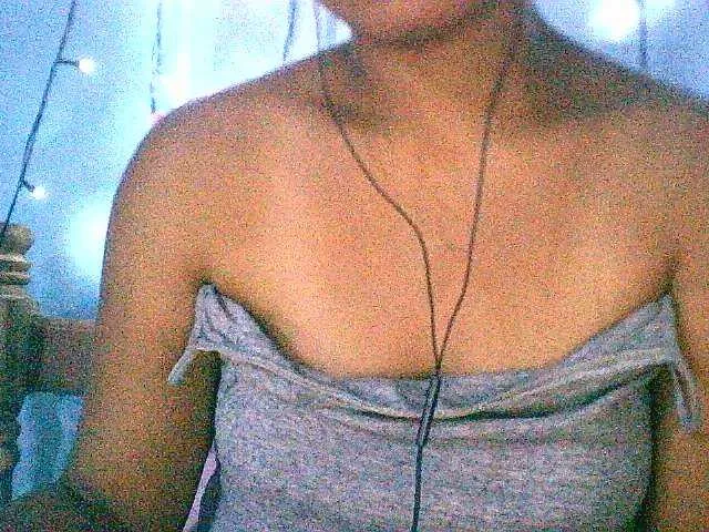 Live sex webcam photo for Lally23 #276598266