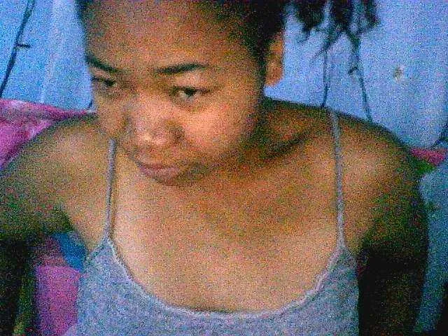 Live sex webcam photo for Lally23 #276599924