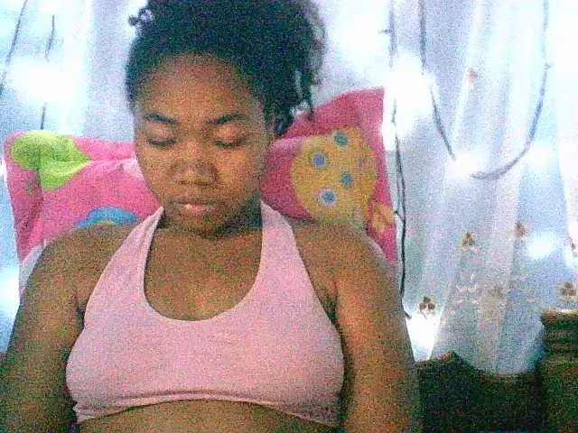Live sex webcam photo for Lally23 #276614384