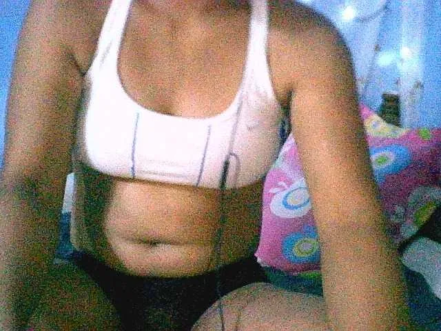 Live sex webcam photo for Lally23 #276628673