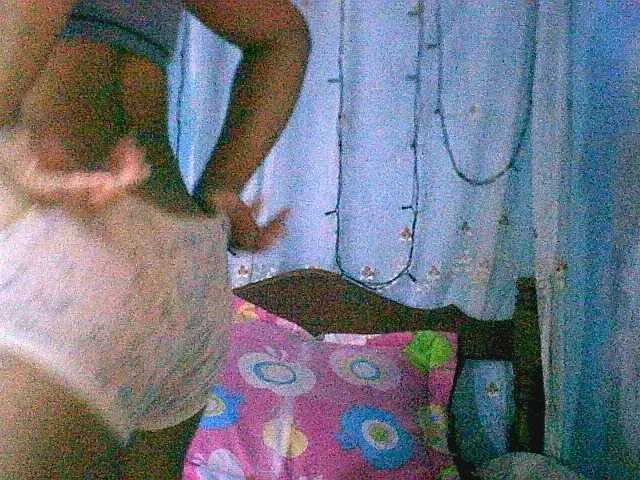 Live sex webcam photo for Lally23 #276632481