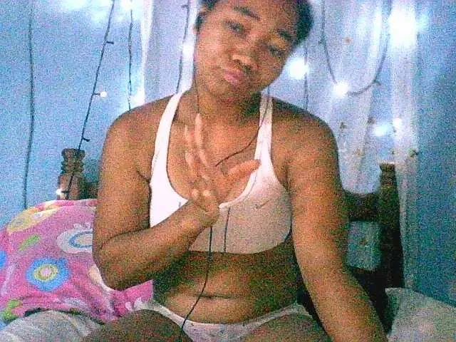 Live sex webcam photo for Lally23 #276654404