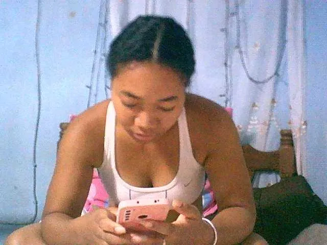Live sex webcam photo for Lally23 #276711116