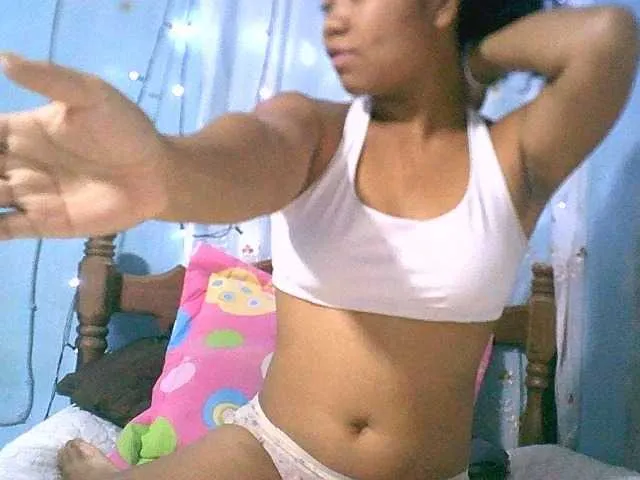 Live sex webcam photo for Lally23 #276741660
