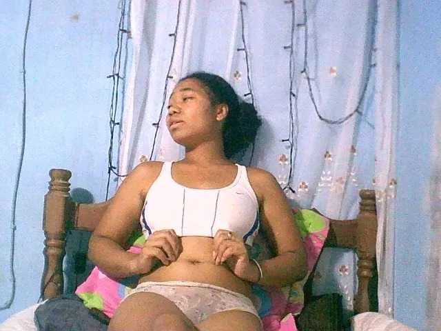 Live sex webcam photo for Lally23 #276834542