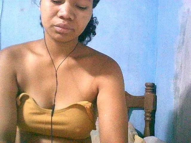 Live sex webcam photo for Lally23 #276893072