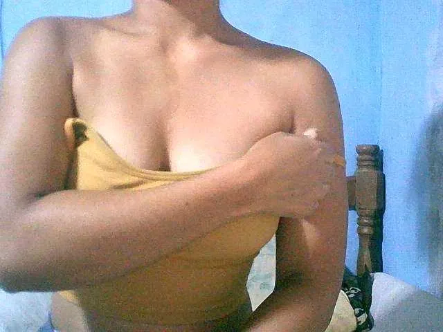 Live sex webcam photo for Lally23 #276897171