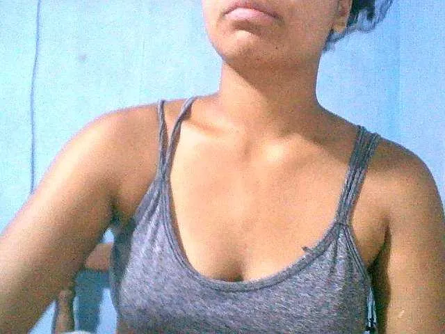 Live sex webcam photo for Lally23 #276917166