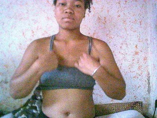 Live sex webcam photo for Lally23 #276961126