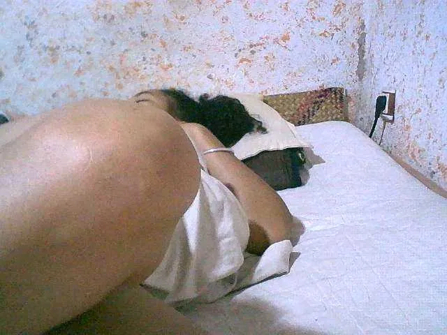 Live sex webcam photo for Lally23 #277006944