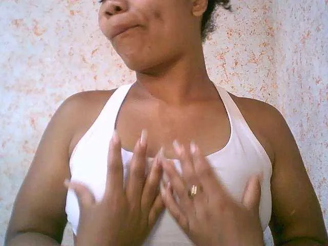 Live sex webcam photo for Lally23 #277008680