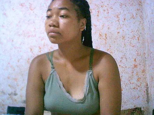 Live sex webcam photo for Lally23 #277043109