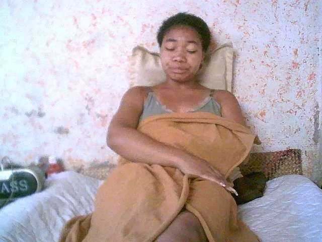 Live sex webcam photo for Lally23 #277057662