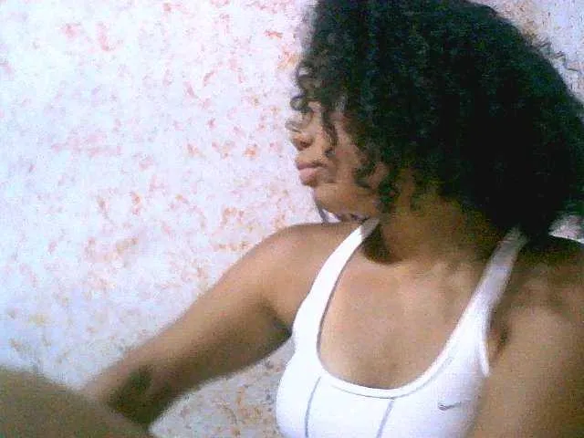 Live sex webcam photo for Lally23 #277060218