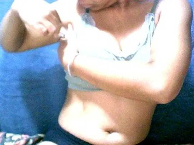 Live sex webcam photo for Lally23 #277096446