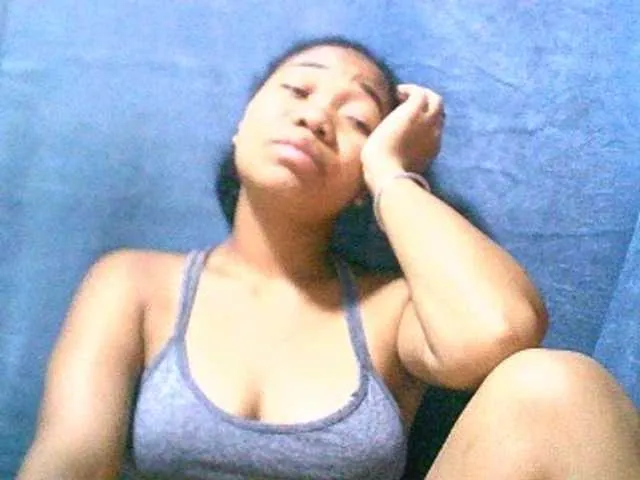 Live sex webcam photo for Lally23 #277106239