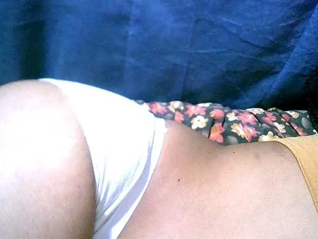 Live sex webcam photo for Lally23 #277112154