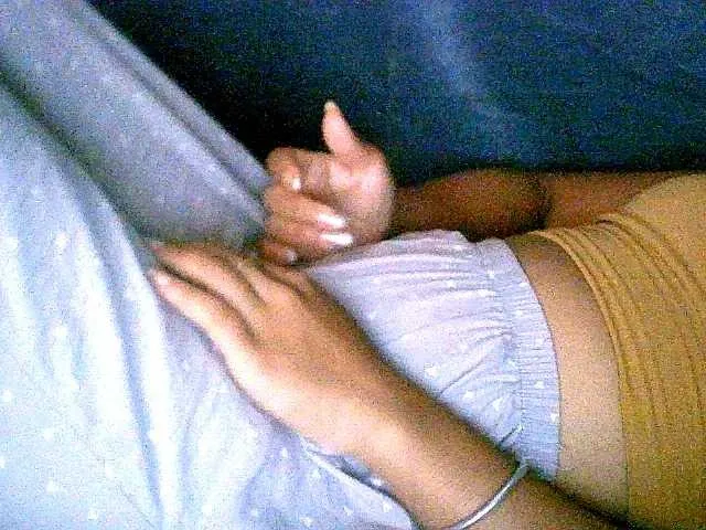Live sex webcam photo for Lally23 #277117216