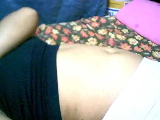 Live sex webcam photo for Lally23 #277175885