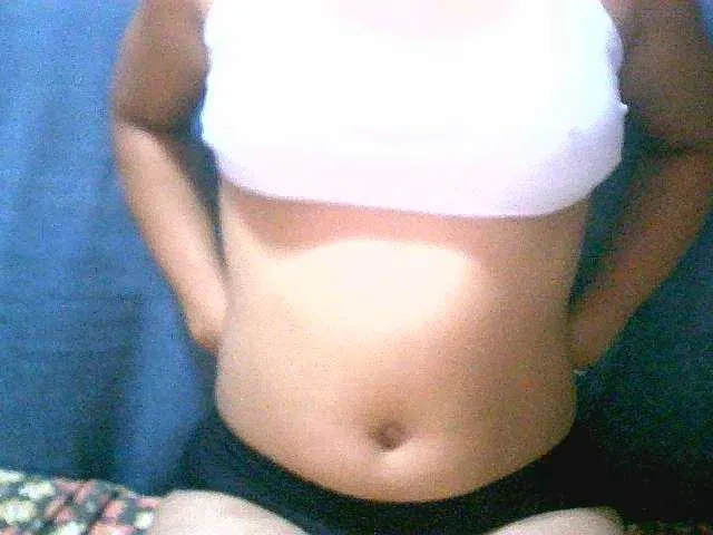 Live sex webcam photo for Lally23 #277192285
