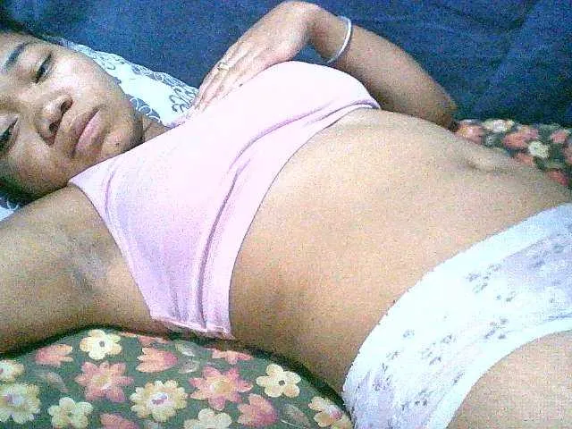 Live sex webcam photo for Lally23 #277238104