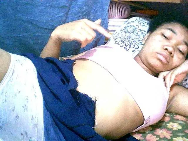 Live sex webcam photo for Lally23 #277249714