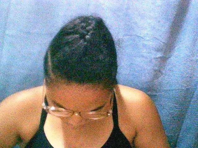 Live sex webcam photo for Lally23 #277323514