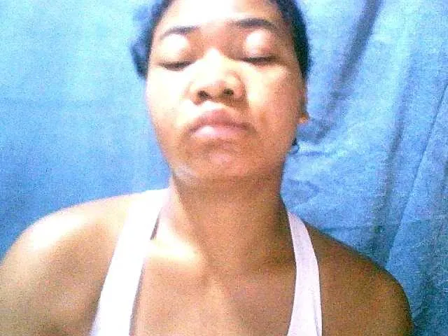 Live sex webcam photo for Lally23 #277343162