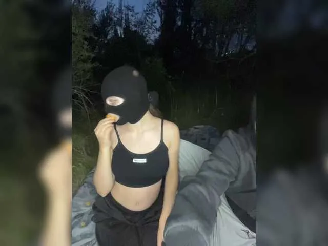 Live sex webcam photo for LallyRose #291264651