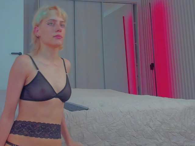 Live sex webcam photo for LambaKaif #289414516