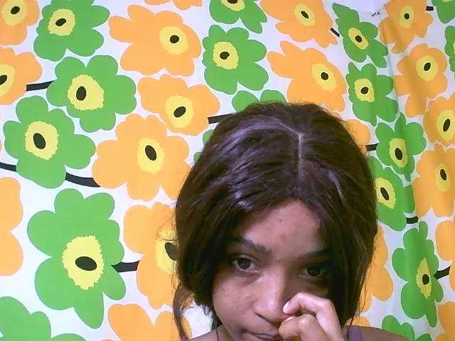 Live sex webcam photo for Laminnah #276499073