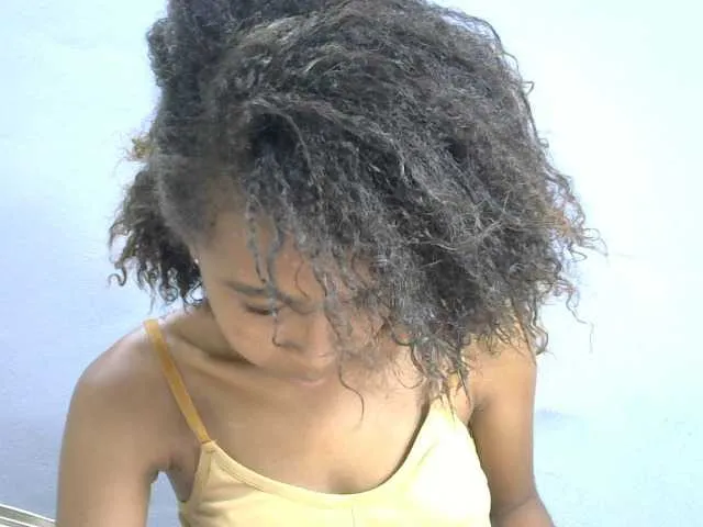 Live sex webcam photo for Laminnah #277091022