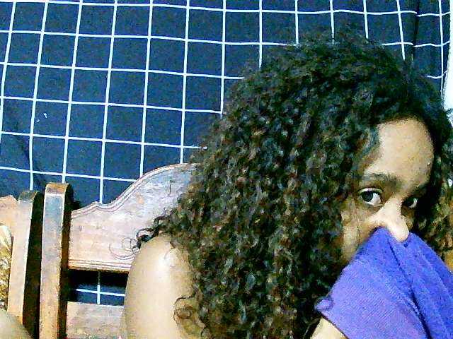 Live sex webcam photo for Laminnah #277759217